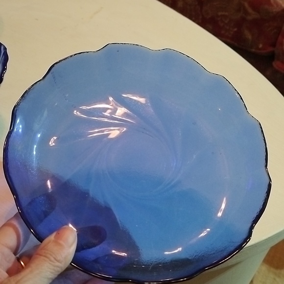 Arcoroc France Cobalt Blue Scalloped Edge Swirl Textured Glass Plate 8" - Picture 2 of 4